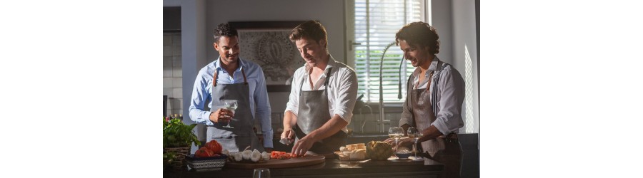 APRONS